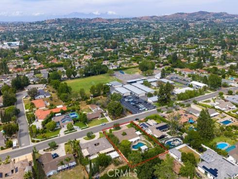 18212  Lincoln  , Villa Park, CA