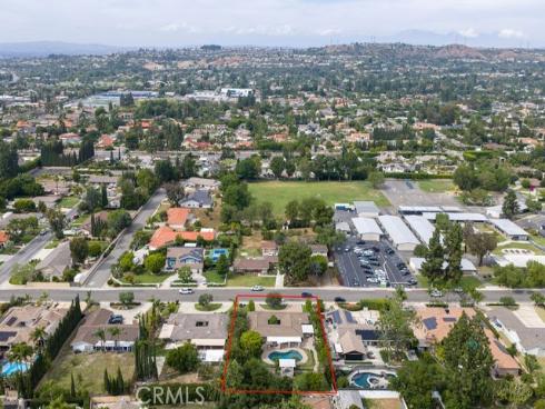 18212  Lincoln  , Villa Park, CA