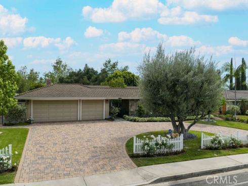 18212  Lincoln  , Villa Park, CA