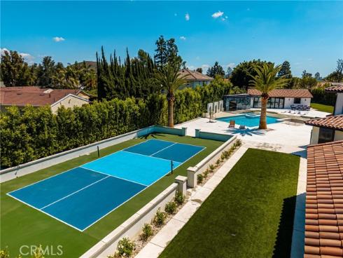 10282  Old Lamplighter   Lane, Villa Park, CA