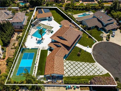 10282  Old Lamplighter   Lane, Villa Park, CA