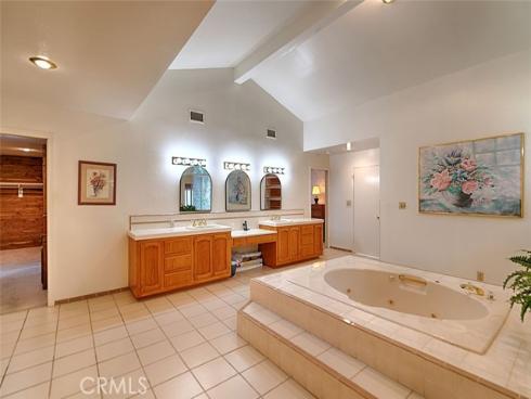 10162  Knuth   Circle, Villa Park, CA