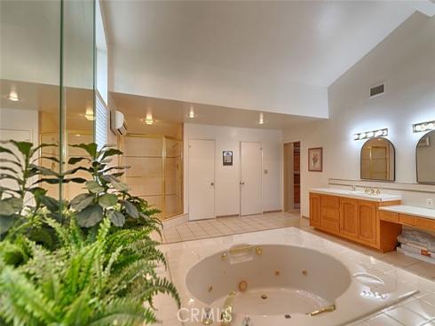 10162  Knuth   Circle, Villa Park, CA