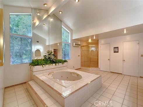 10162  Knuth   Circle, Villa Park, CA