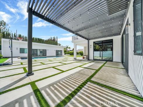18852  Canyon Crest   Drive, Villa Park, CA