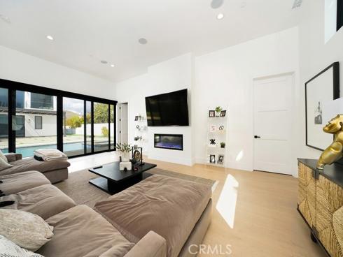 18852  Canyon Crest   Drive, Villa Park, CA