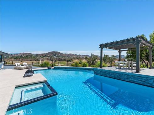 18512 Lincoln Cir , Villa Park, CA