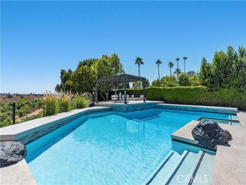 18512 Lincoln Cir , Villa Park, CA