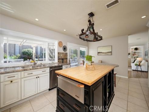 10692 Albany Cir , Villa Park, CA