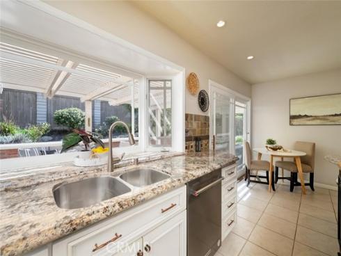 10692 Albany Cir , Villa Park, CA