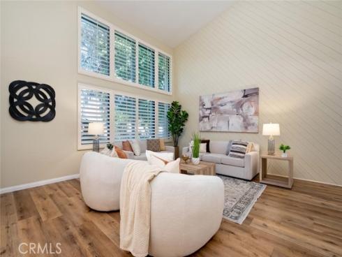 10692 Albany Cir , Villa Park, CA