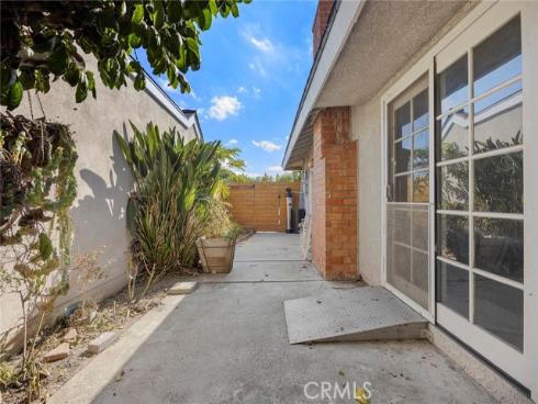 5801  Gloucester   Circle, Westminster, CA