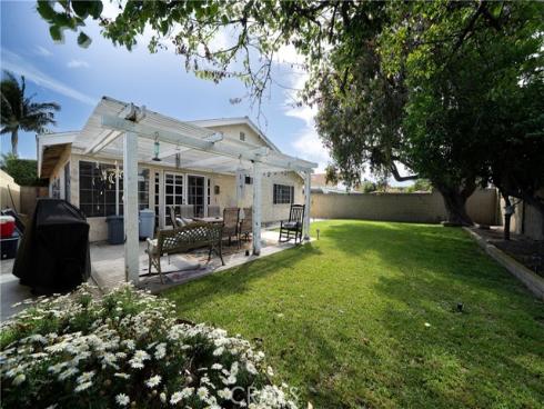 8421 Sandalwood Circle, Westminster, CA