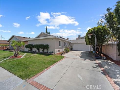 8832 Williamsburg Avenue, Westminster, CA