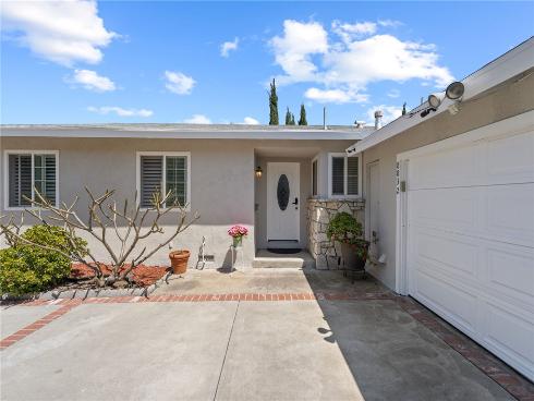 8832 Williamsburg Avenue, Westminster, CA