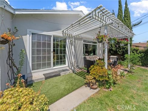 8832 Williamsburg Avenue, Westminster, CA