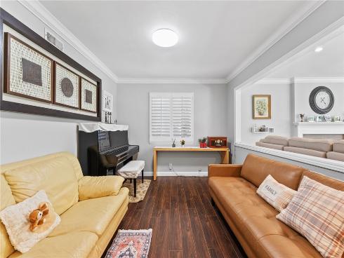 8832 Williamsburg Avenue, Westminster, CA