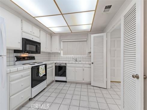 5081 Blackpool Road, Westminster, CA