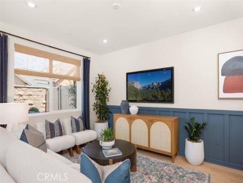 7002  Solara  , Westminster, CA