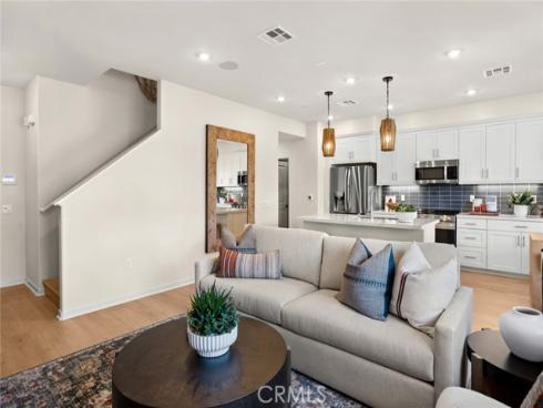 7014 Solara Way, Westminster, CA