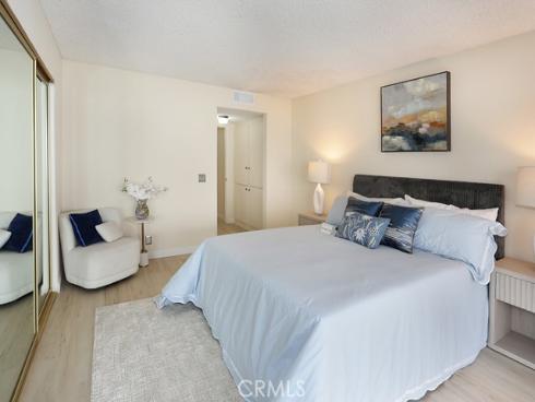 15289  Cadiz  , Westminster, CA