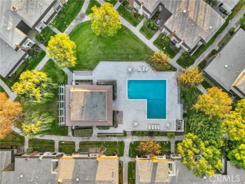 5006 Hampton Court, Westminster, CA