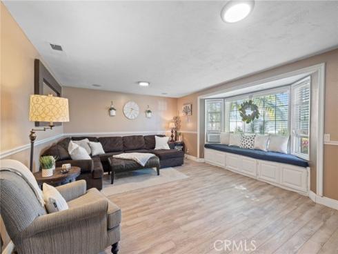 15942  Topaz  , Westminster, CA