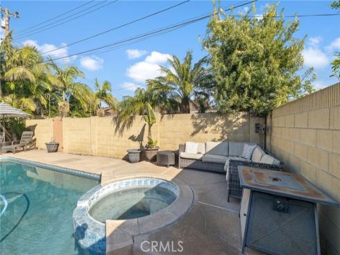 15942  Topaz  , Westminster, CA