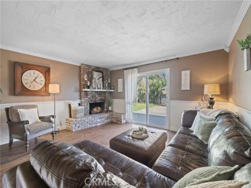 15942  Topaz  , Westminster, CA