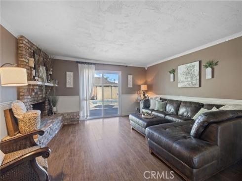 15942  Topaz  , Westminster, CA