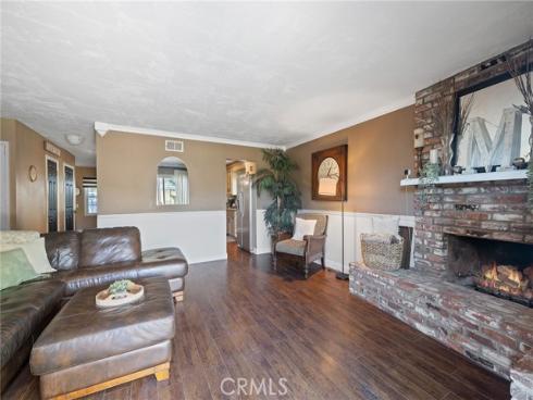 15942  Topaz  , Westminster, CA