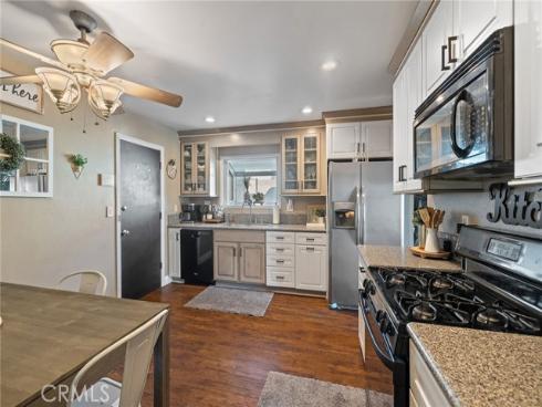 15942  Topaz  , Westminster, CA