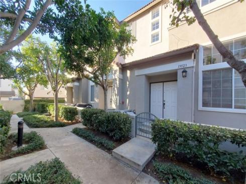 13523  Cobblestone  , Westminster, CA