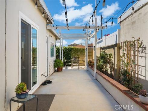 14201  Wiltshire  , Westminster, CA