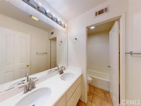 19  Sorbonne  , Westminster, CA