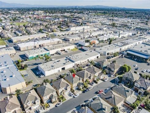 19  Sorbonne  , Westminster, CA