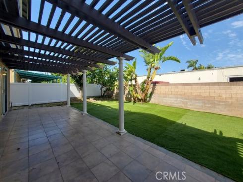 19 Sorbonne , Westminster, CA