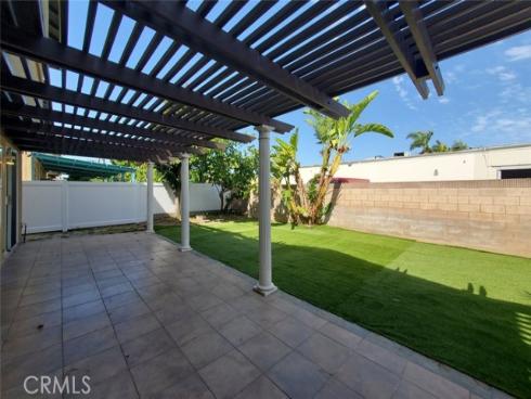 19  Sorbonne  , Westminster, CA