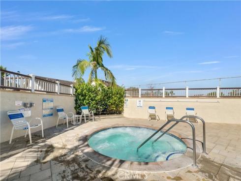 5213  Piccadilly   Circle, Westminster, CA