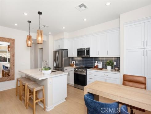 7022  Solara   Way, Westminster, CA