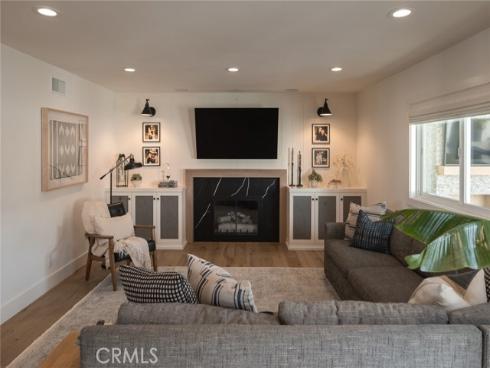 14171  Uxbridge  , Westminster, CA