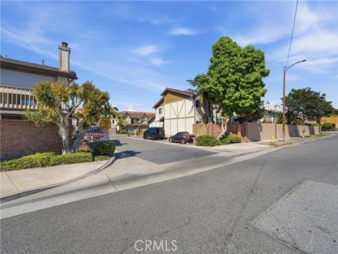 7113  Brentwood  , Westminster, CA