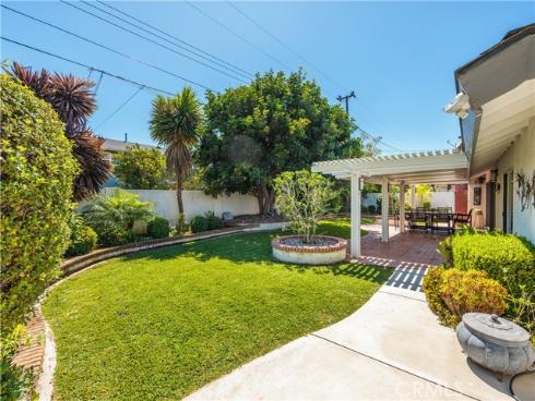 5202  Berkeley  , Westminster, CA