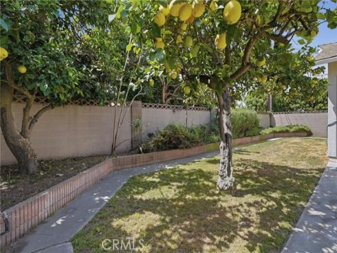 6692  Sutton  , Westminster, CA