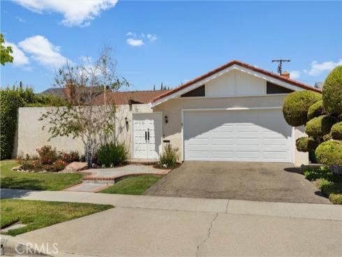 5642  Meinhardt  , Westminster, CA