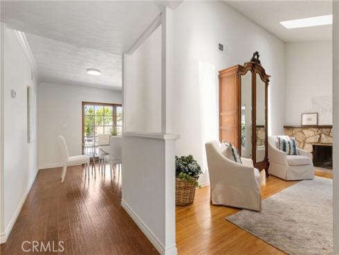 5642 Meinhardt , Westminster, CA