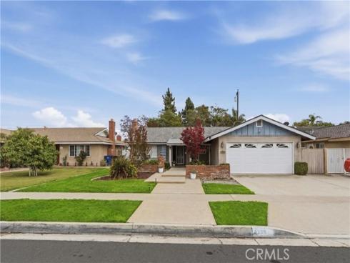 9700 Calendula Avenue