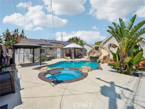 6412 Shawnee , Westminster, CA