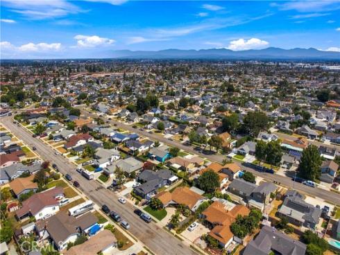 6222  Chickasaw Dr  , Westminster, CA