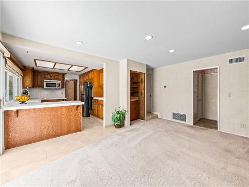 9652 Duke , Westminster, CA